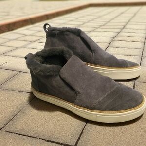 Toms Gray Ankle Boots with Cozy Lining